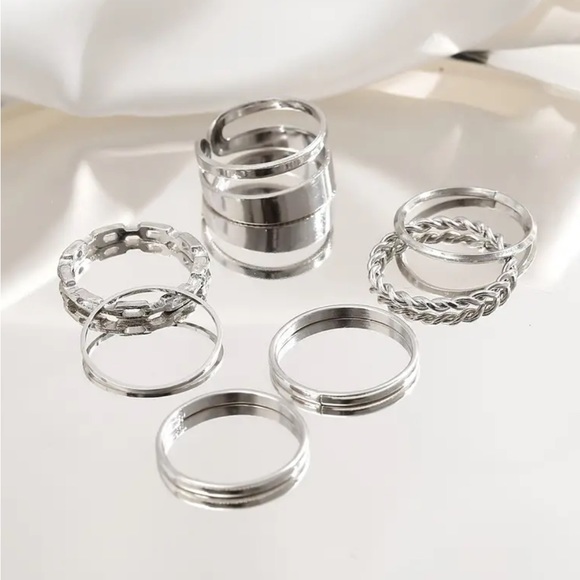 New, 7 piece Ring Set, Silver, Stackable - Picture 2 of 3